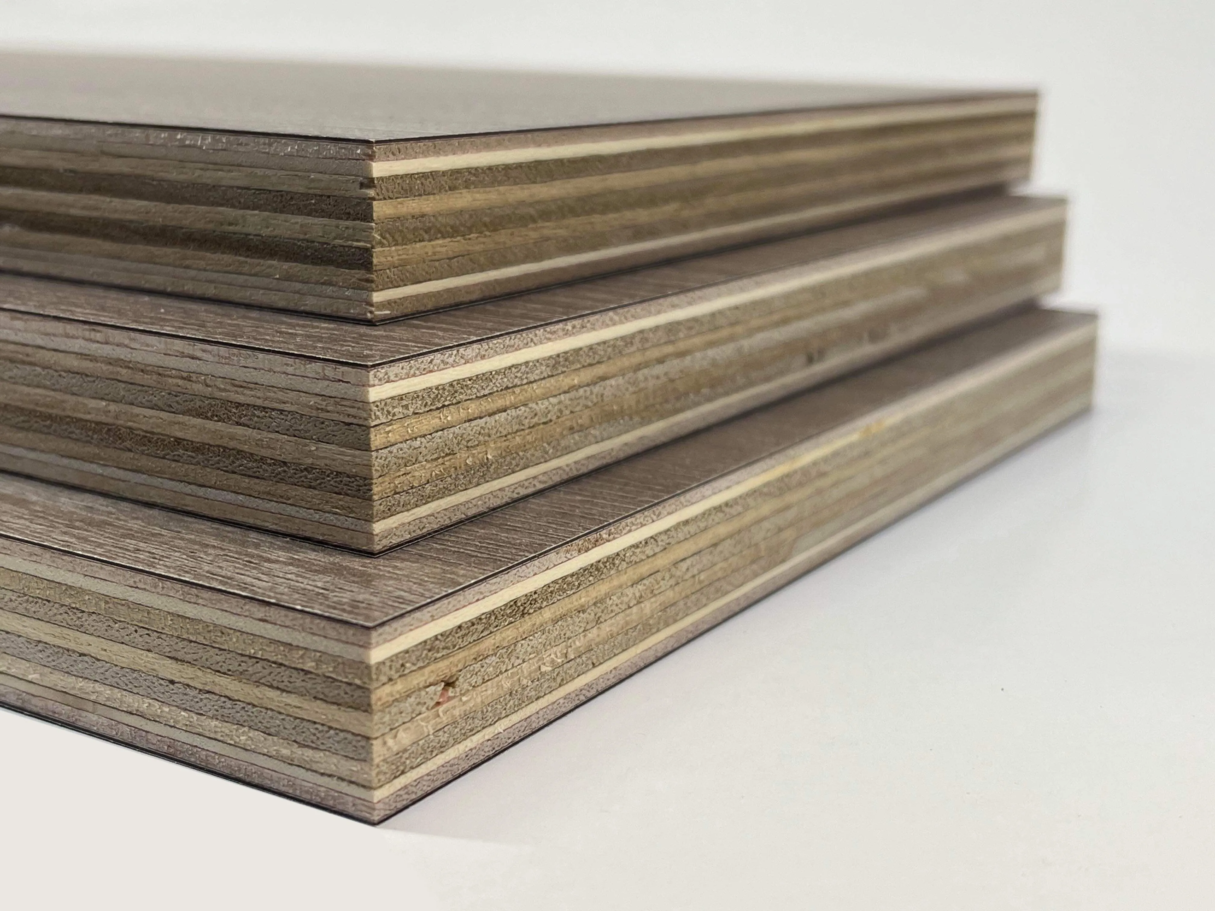 Lightweight Plywood HPL Walnut 18mm - Image 6